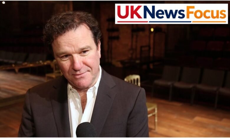 Douglas Hodge